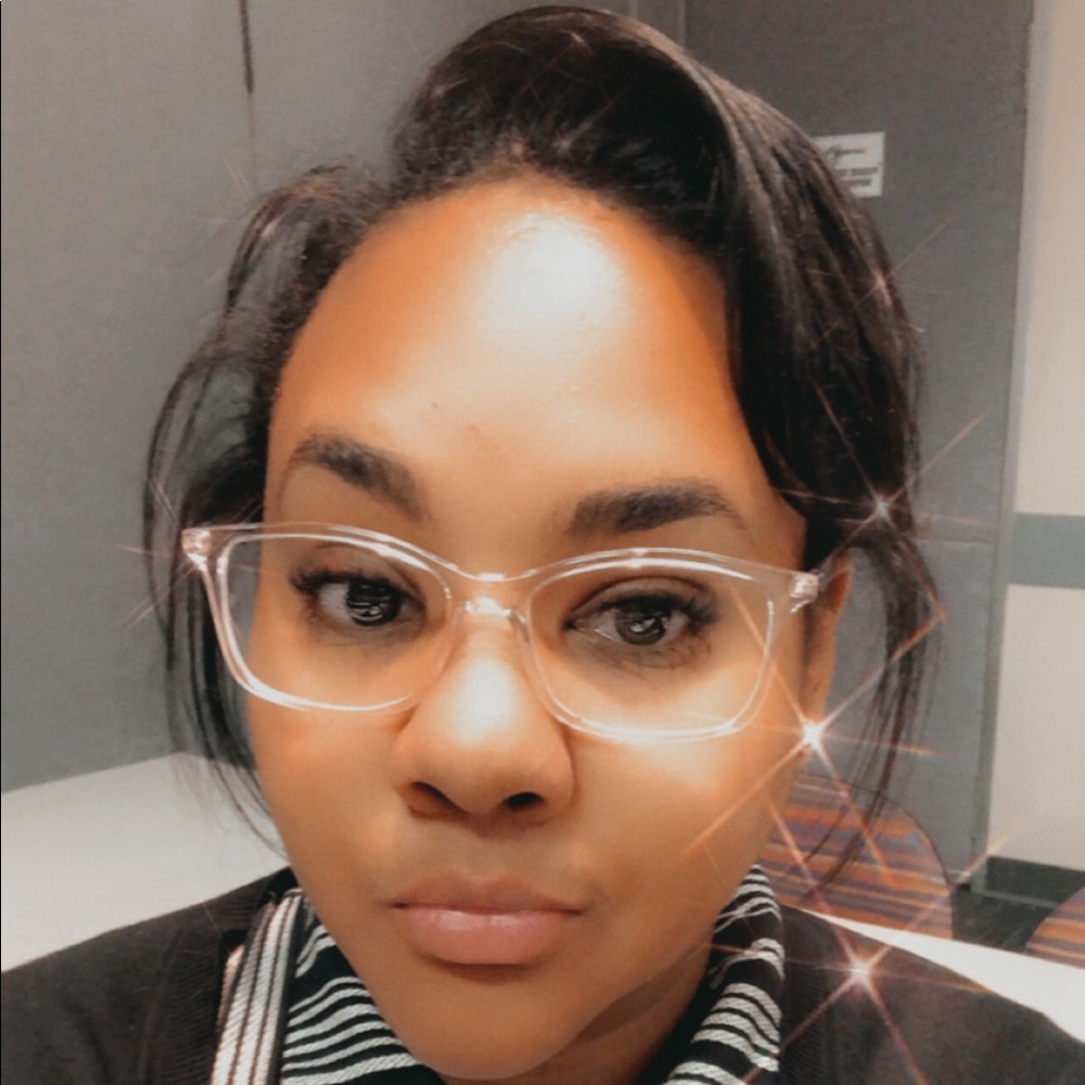 Meet your Posher, Ashlie